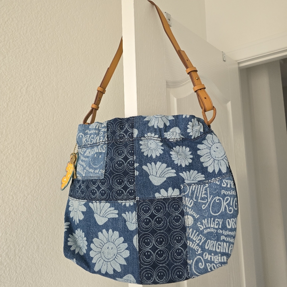 Fossil ร Smiley Denim - Picture 14 of 15